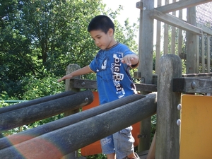 Michael in speeltuin