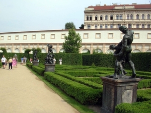 G241  Wallenstein garden