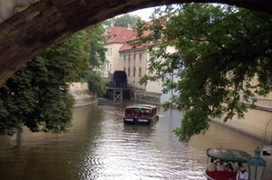 L95 de watermolen onder de karlsbrug