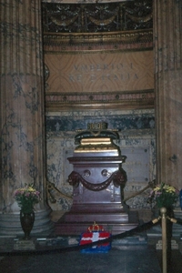 c25  Rome  Pantheon - graf Umberto