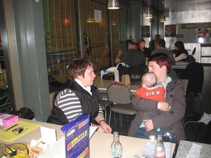linda en wendy met zoon