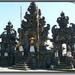 17 De ingang van de tempel