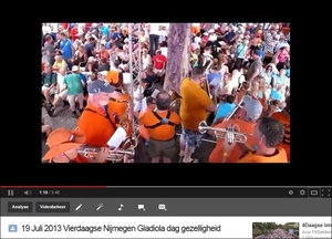 Gezelligheid op Vierdaagse Nijmegen 2013