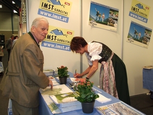 AF 2010 095