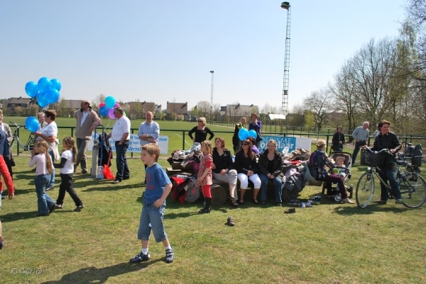 2010-04-23 Ballonwedstrijd (69)