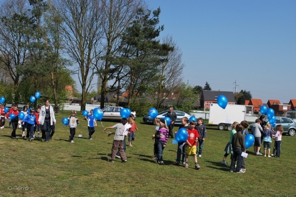 2010-04-23 Ballonwedstrijd (70)