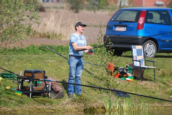Vissen op forel 24-4-2010 (13)
