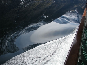 Verwarrende weerspiegeling in Geirangerfjord