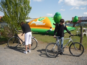 AALTER .EN NU MET DE FIETS NAAR HUIS