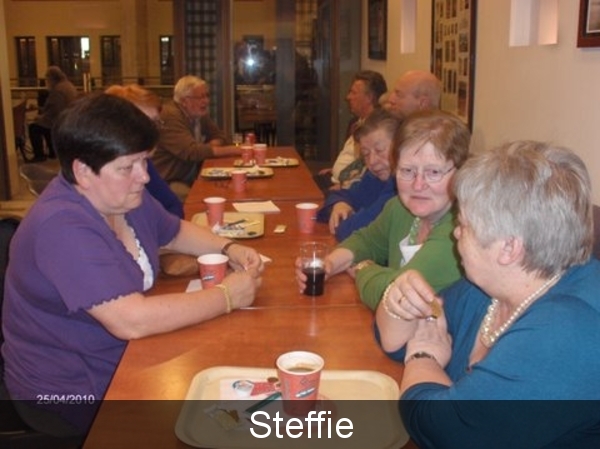 links Steffie