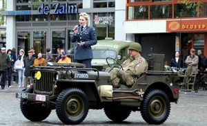 HERDENKING V-DAY 1945-2010-ROESELARE