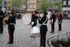 HERDENKING V-DAY 1945-2010-ROESELARE