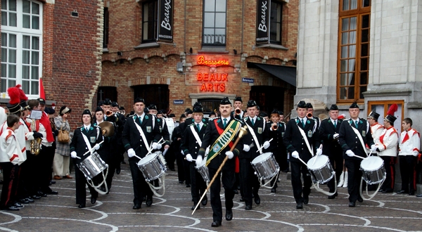 HERDENKING V-DAY 1945-2010-ROESELARE