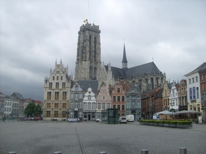 DE GROTE MARKT VAN MECHELEN