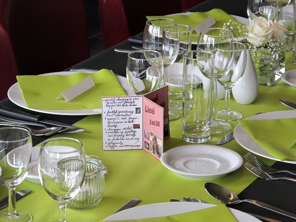 2010-05-13 eerste communie Liesel 04