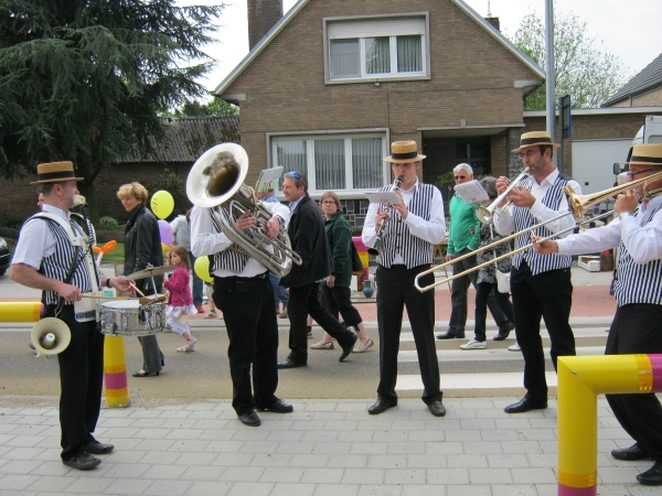 DE WANDELENDE STREETBAND