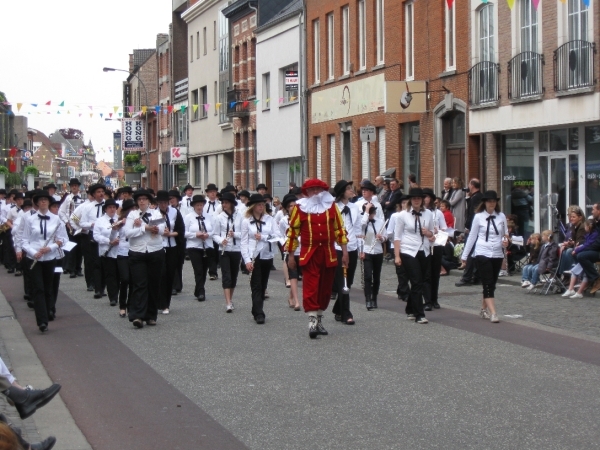 Sint-Dimpna Ommegang, Geel 16-05-2010 018