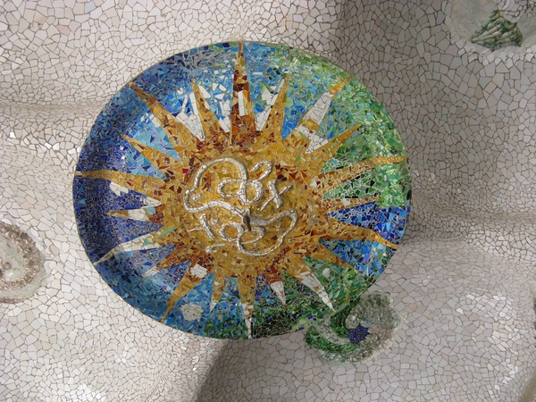een van de vele mozaieken in het plafond