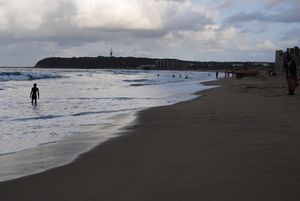 Wandeling aan strand