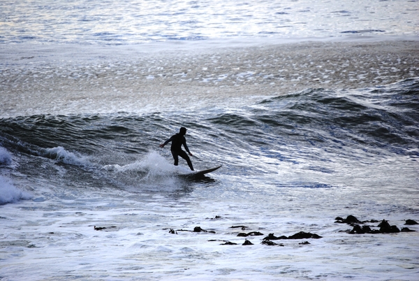 Eenzame surfer