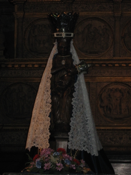 Halle Maria Processie Pinksteren 2010 008