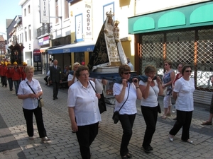 Halle Maria Processie Pinksteren 2010 174