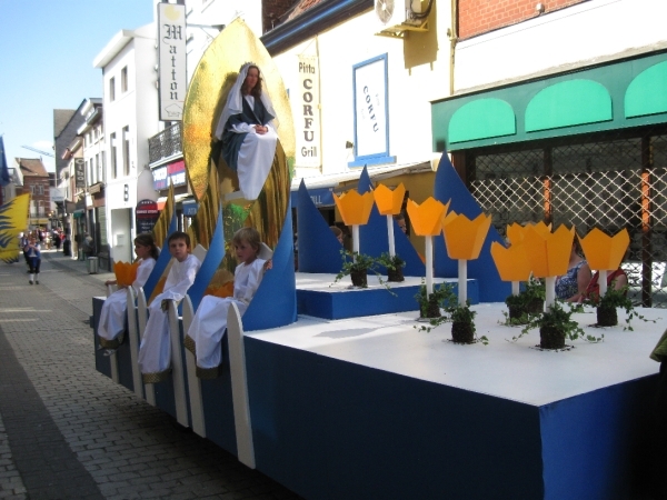 Halle Maria Processie Pinksteren 2010 185