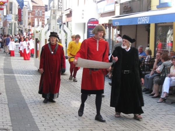Halle Maria Processie Pinksteren 2010 189