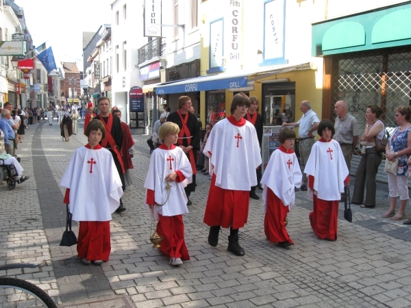 Halle Maria Processie Pinksteren 2010 192