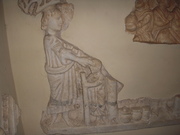 Marmeren sarcofaagfragment met Christus, die de blinde geneest.