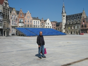 op de Grote Markt van Dendermonde