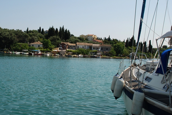 174 Kerkyra - wandeling Kontokali haven en ventiaanse ruines