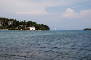 219 Kerkyra - wandeling Kontokali haven en ventiaanse ruines