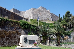 380 Kerkyra - Nieuw fort en haven