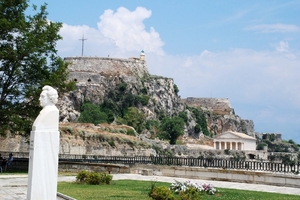 470 Kerkyra - zicht op fort vanaf Garitsa baai