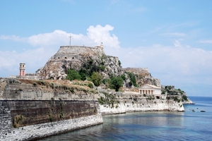 471 Kerkyra - zicht op fort vanaf Garitsa baai