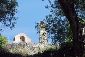 825 Agios Markos