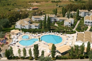 aquis-sandy-beach-002