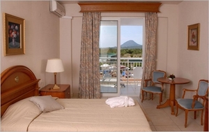 aquis-sandy-beach-009