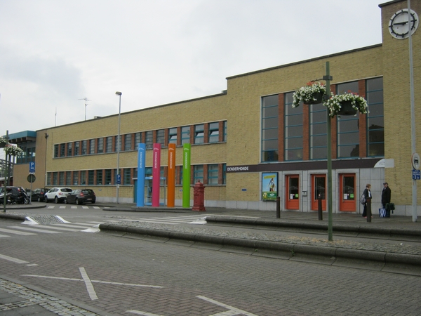 HET STATION VAN DENDERMONDE