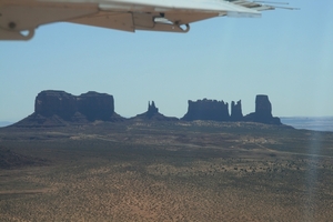 Vliegen over Monument Valley