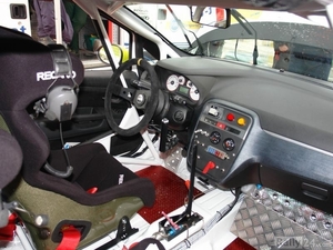 fiat-grande-punto-abarth-3149_2l
