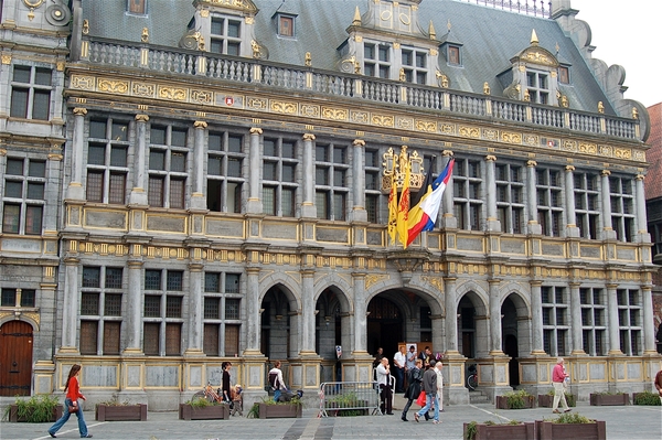 Doornik stadhuis