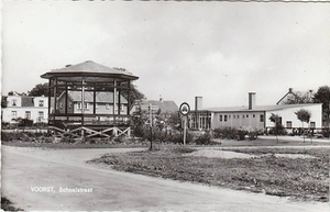 Muziektent Schoolstraat Voorst ca. 1965