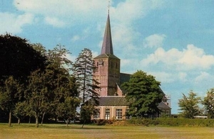 N.H. Kerk met gebouwtje 90er jaren