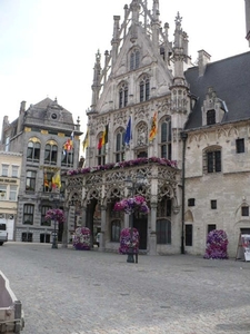 STADHUIS