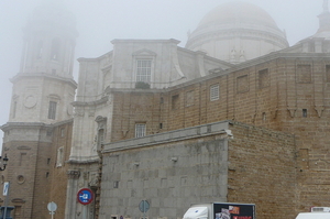 Cadiz Catedral in de mist