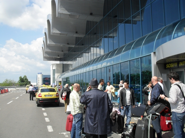 03  Aankomst luchthaven  22-05-2010
