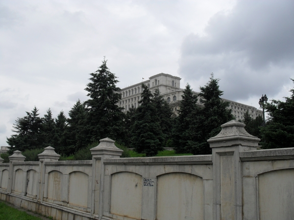 100Pala Tul Parlamentului 22-05-2010