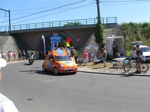 Le tour de France rijd door Leest 4-7-2010 019